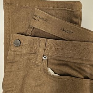 Banana Republic Traveler Pant